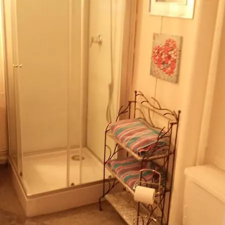 Chez Christine Apartment